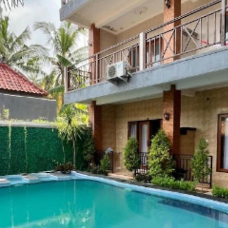 Wahyuga Sari Guest House Nita Salon & Spa Lembongan Kültér fotó