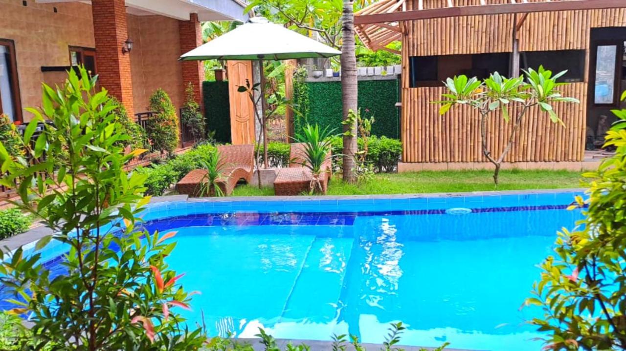 Wahyuga Sari Guest House Nita Salon & Spa Lembongan Kültér fotó